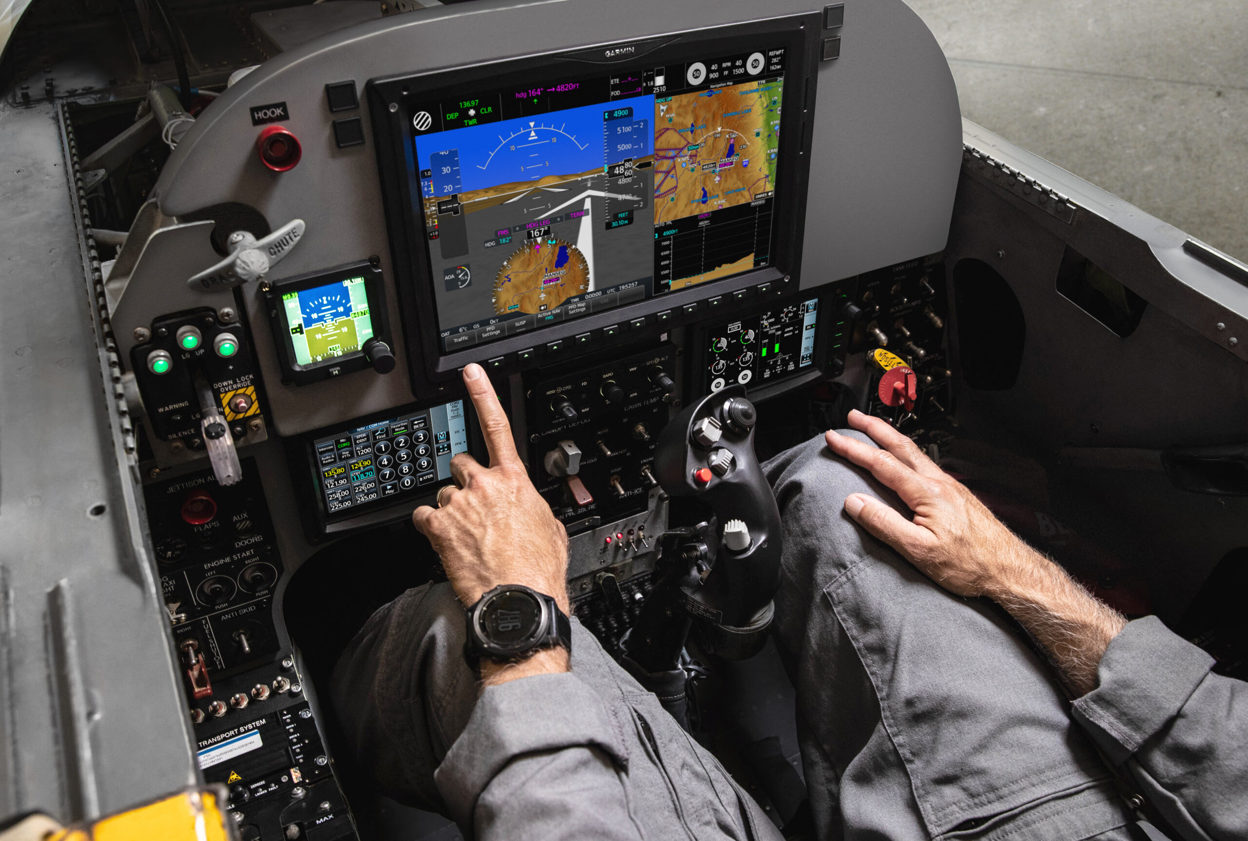 Garmin G3000 Selected To Modernize U.S. Navy and Marine Corps F-5 Aircraft