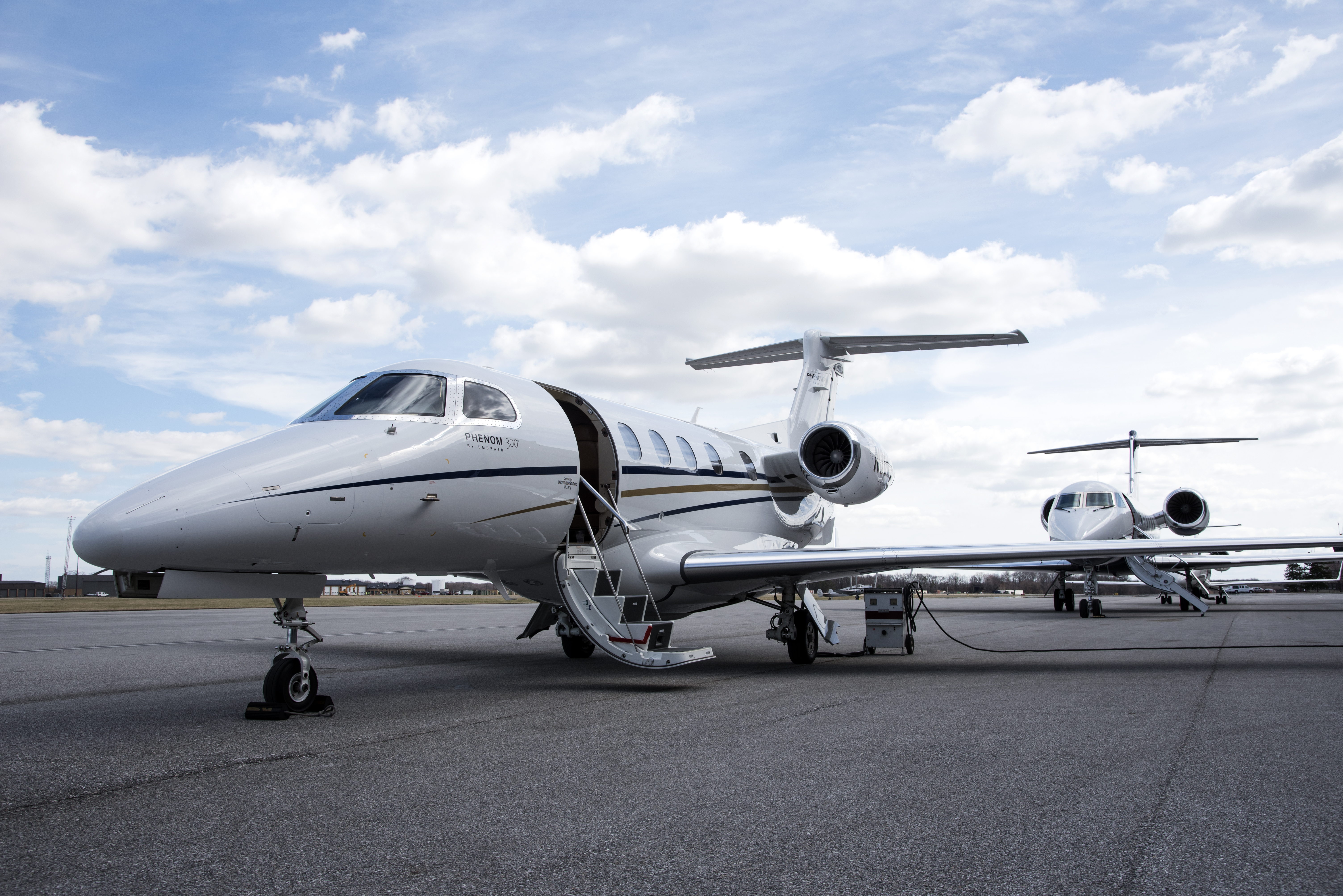 Embraer phenom 300 is a great private jet 