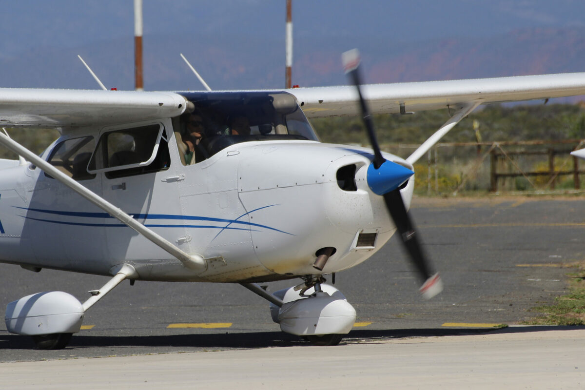 Why Are So Many Airplanes Painted White?