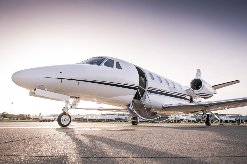 IADA Foundation Awards 2023 Business Aviation Scholarships, Grants